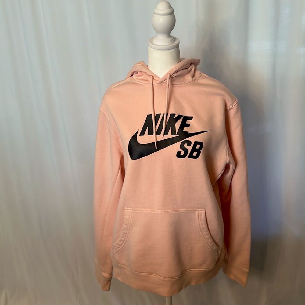 Nike SB Light Pink Size Medium Women’s.